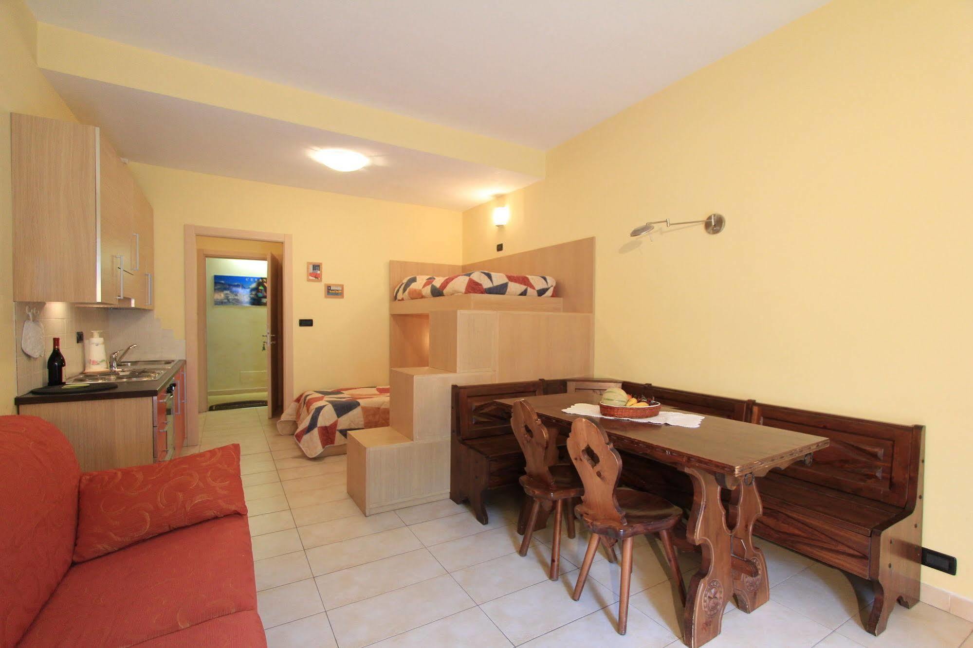 פרג'לאטו Residence Albergian מראה חיצוני תמונה