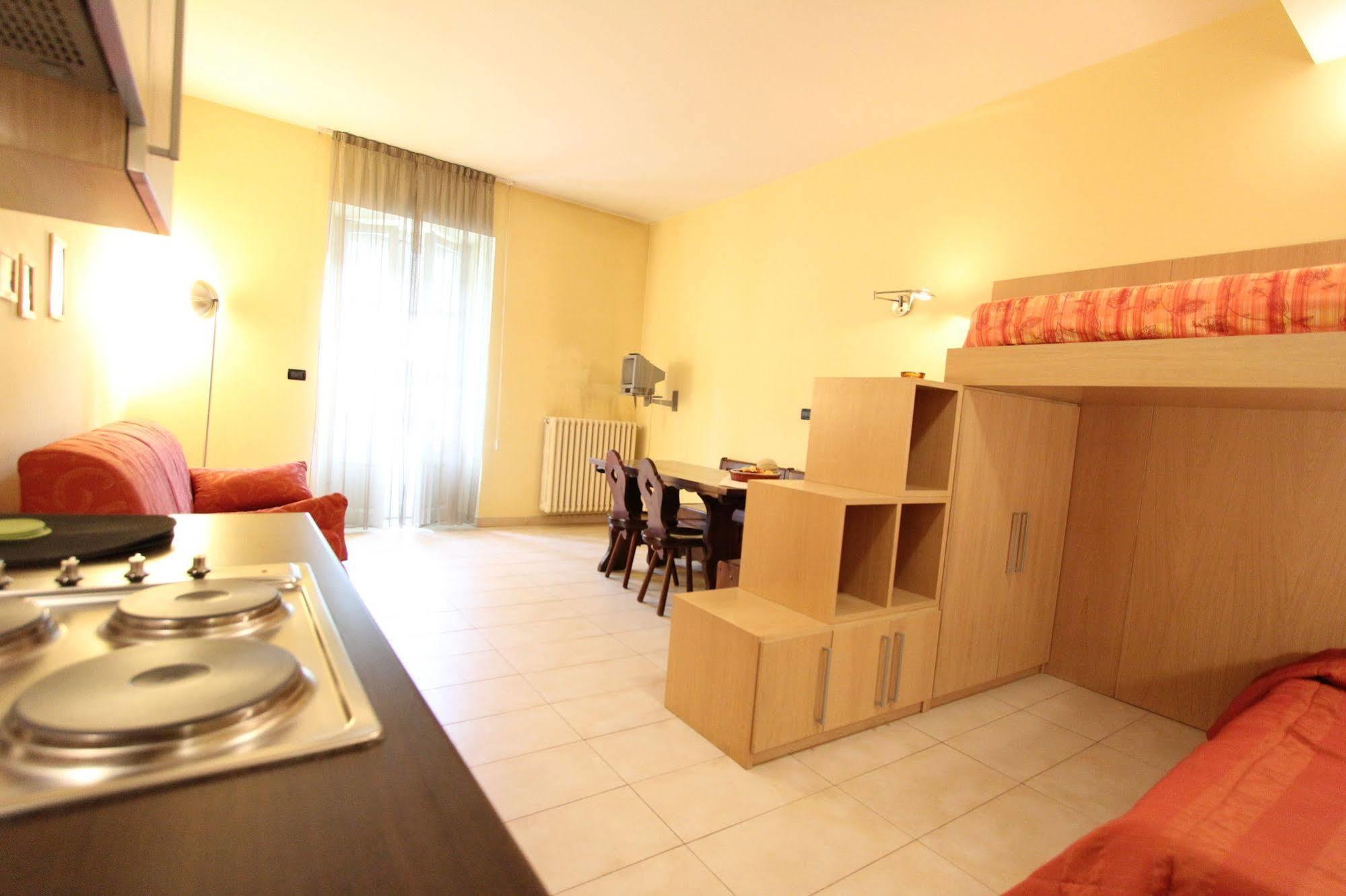 פרג'לאטו Residence Albergian מראה חיצוני תמונה